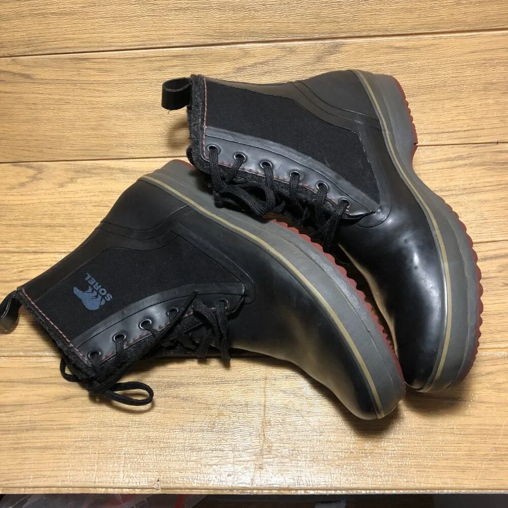 Sorel men black lace up boots, upper synthetic, wool lining, 13